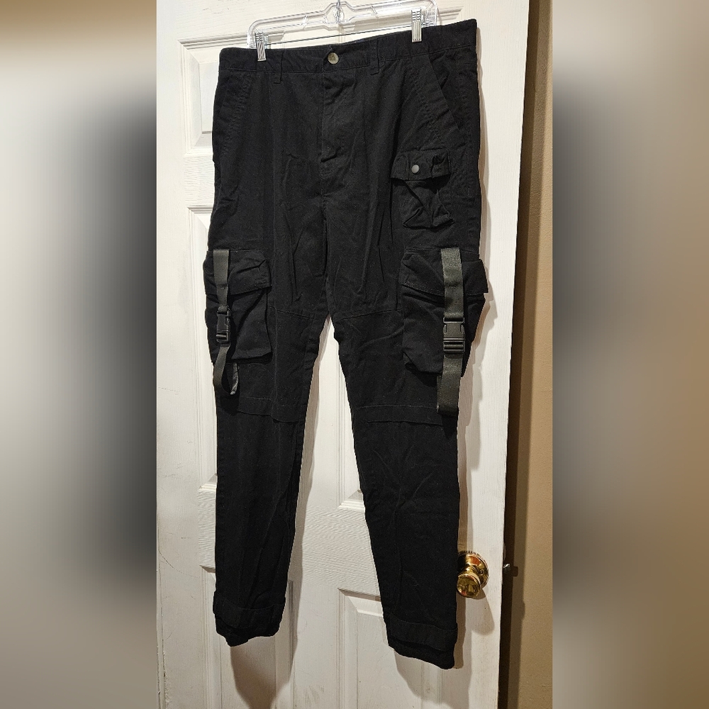 SWITCH REMARKABLE PANTS